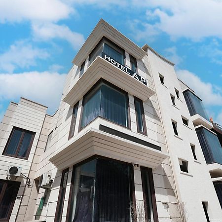 Hotel A.P Residency Гургаон Екстериор снимка