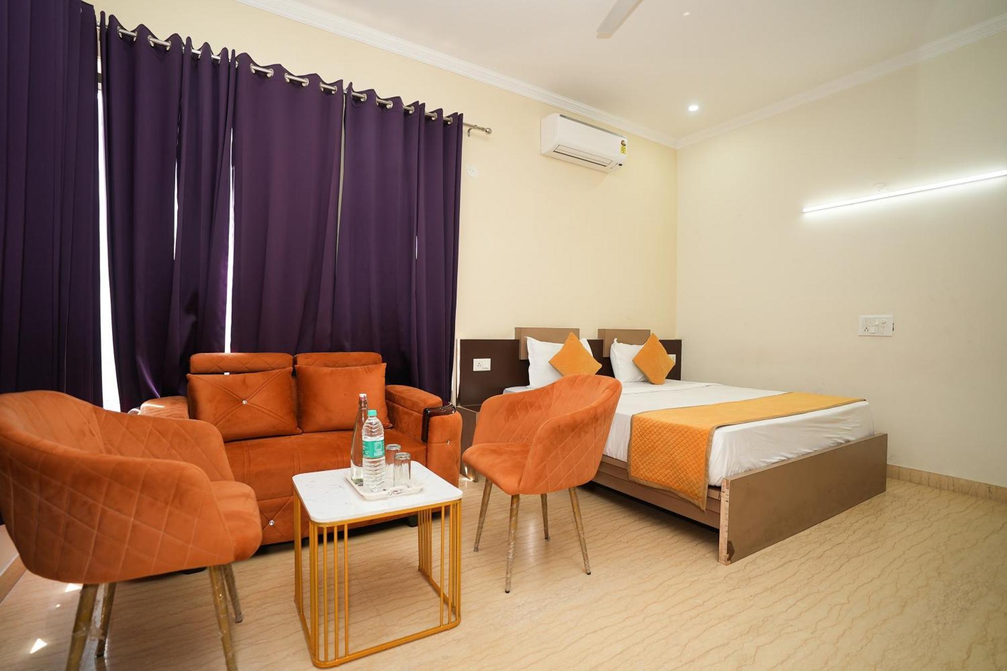 Hotel A.P Residency Гургаон Екстериор снимка